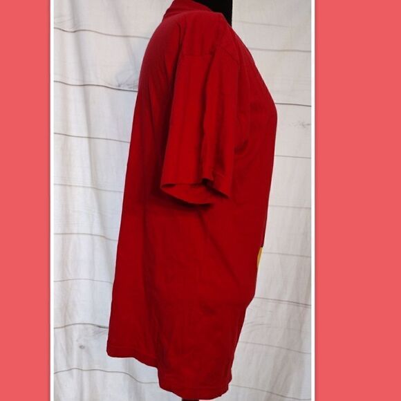 Mickey mouse Disney tshirt red classic Disney 80s 90s Size Large - Picture 2 of 4